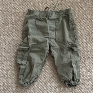 Zara Green Casual Cargo Bottoms with Elastic Waistband